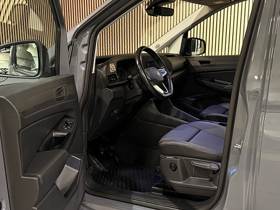 Volkswagen Caddy Maxi 13 of 28