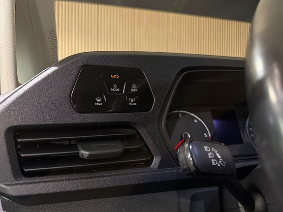 Volkswagen Caddy Maxi 16 of 28