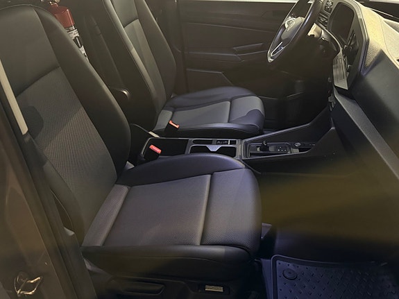 Volkswagen Caddy Maxi 28 of 28
