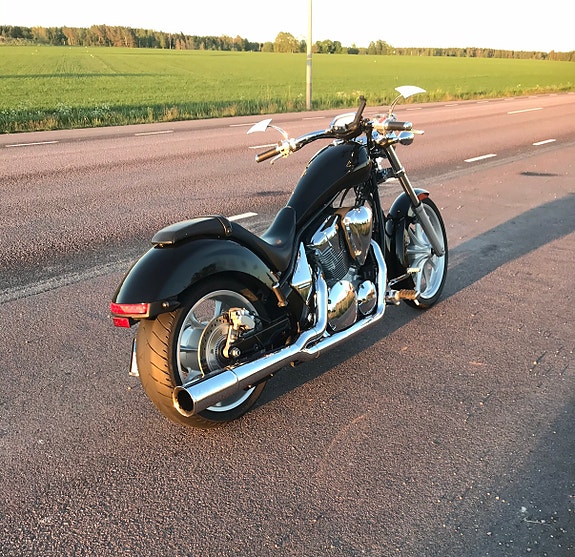 Honda VT1300CX Fury 3 of 3