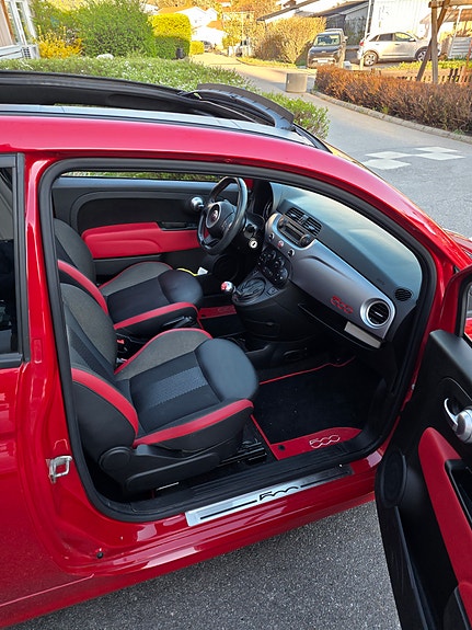 Fiat 500C 2 of 5