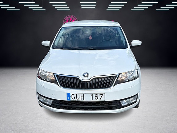 Skoda Rapid 3 of 5