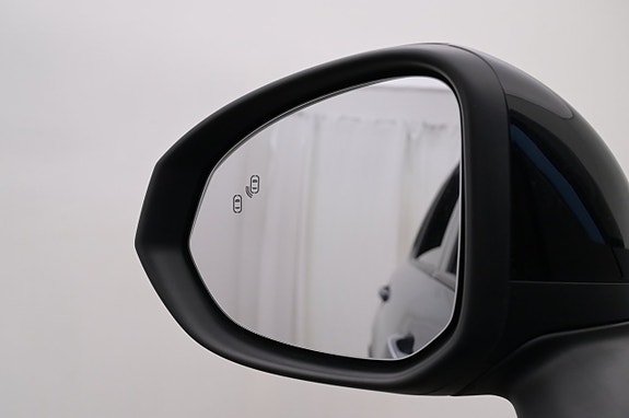 Lynk & Co 01 21 of 27