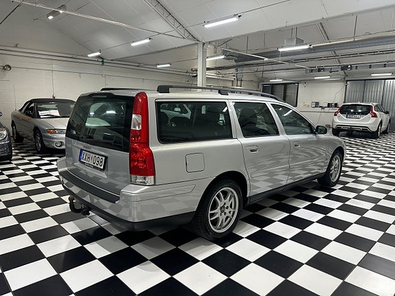 Volvo V70 5 of 5