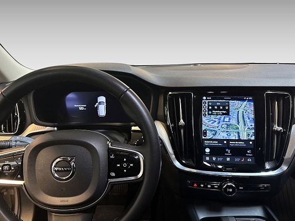 Volvo V60 Cross Country 8 of 14