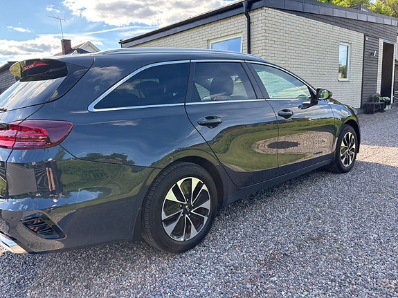 Kia Ceed 3 of 5