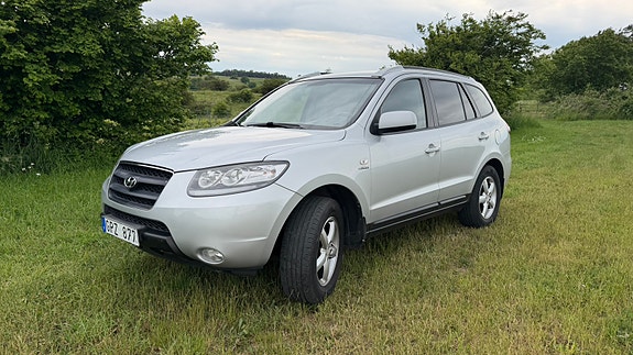 Hyundai Santa Fe 2 of 5