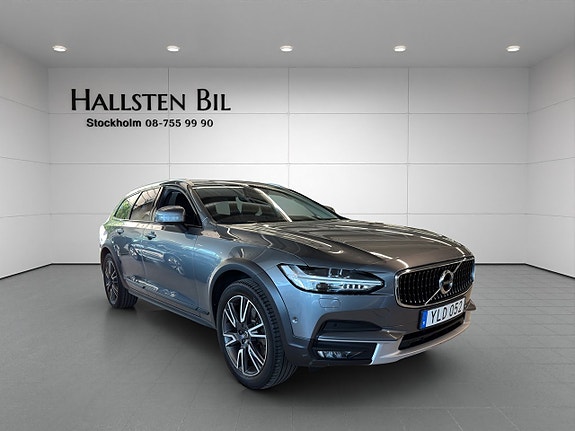 Volvo V90 Cross Country 4 of 5