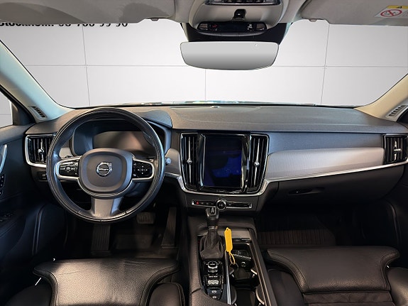 Volvo V90 Cross Country 16 of 25