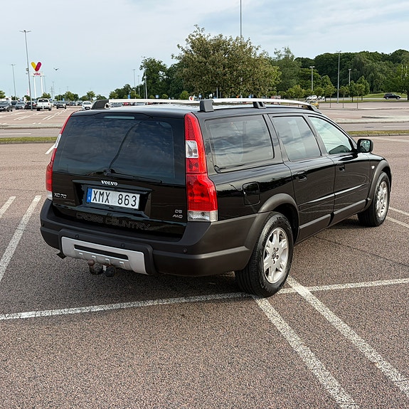 Volvo XC70 4 of 5