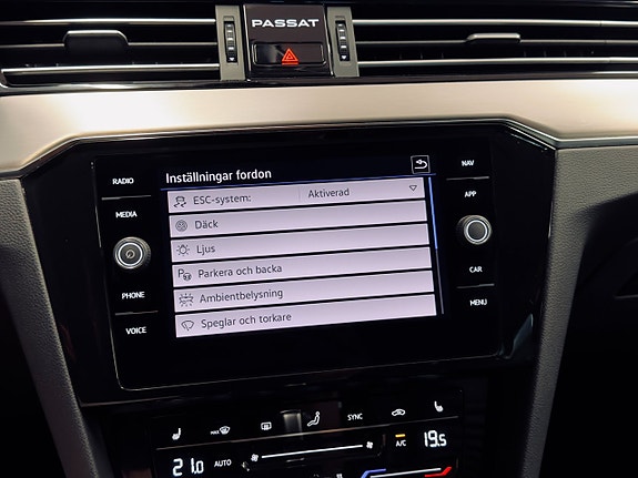 Volkswagen Passat Alltrack 26 of 29