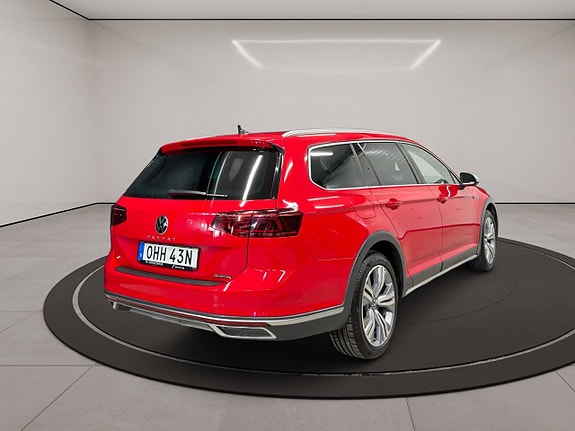 Volkswagen Passat Alltrack 10 of 29