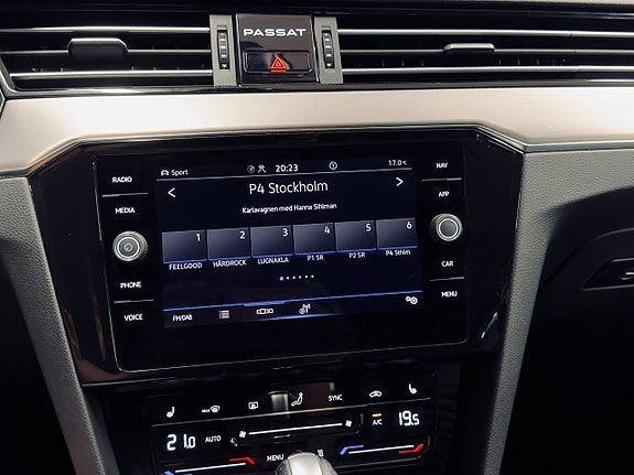 Volkswagen Passat Alltrack 20 of 29