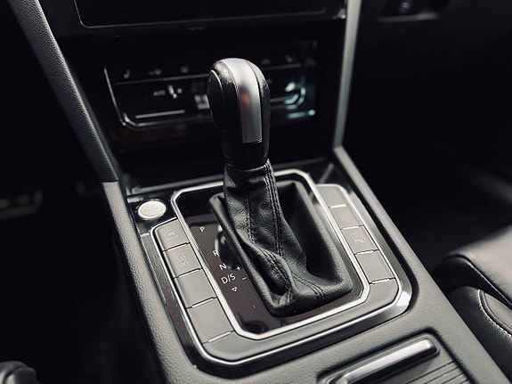 Volkswagen Passat Alltrack 18 of 29
