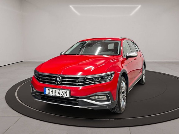 Volkswagen Passat Alltrack 4 of 5