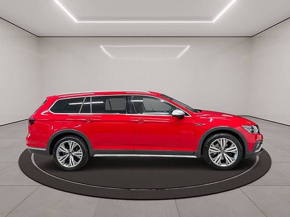 Volkswagen Passat Alltrack 27 of 29
