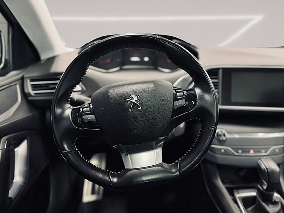 Peugeot 308 16 of 27