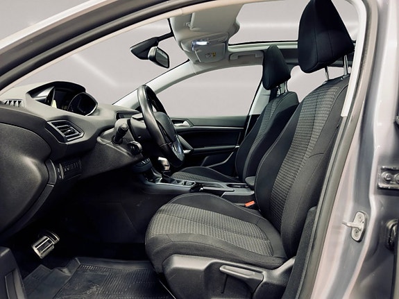 Peugeot 308 12 of 27