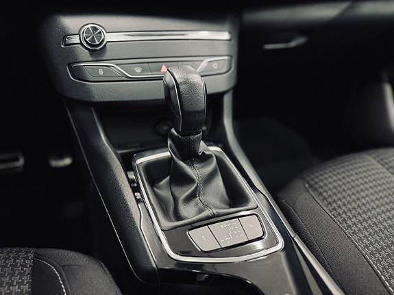 Peugeot 308 17 of 27