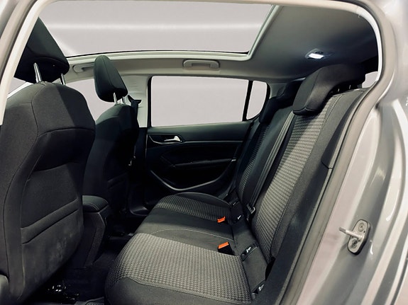 Peugeot 308 14 of 27