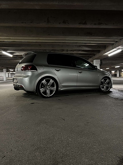 Volkswagen Golf VI 4 of 5
