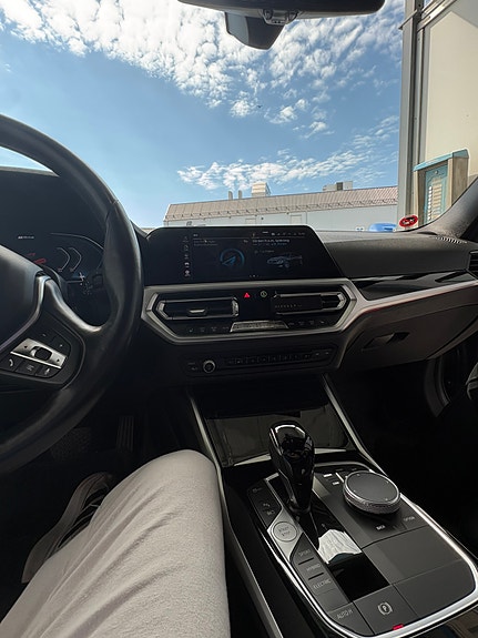 BMW 330e 5 of 5