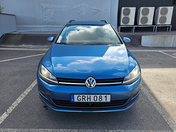 Volkswagen Golf VII 7 of 12