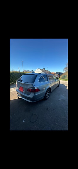 BMW 523i 2 of 4