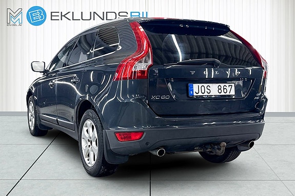 Volvo XC60 4 of 5