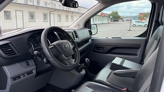Toyota Proace 8 of 11
