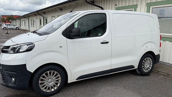Toyota Proace 2 of 5