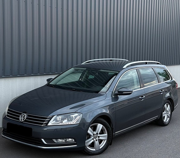 Volkswagen Passat 2 of 5