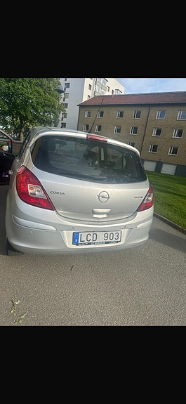 Opel Corsa 2 of 5
