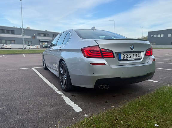 BMW 520d 4 of 5