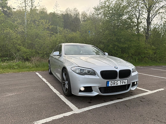 BMW 520d 2 of 5