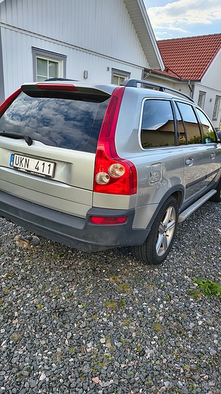 Volvo XC90 3 of 5