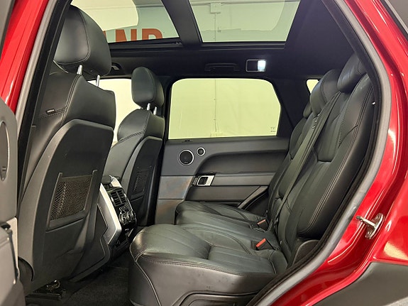 Land Rover Range Rover Sport 10 of 27