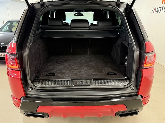 Land Rover Range Rover Sport 13 of 27