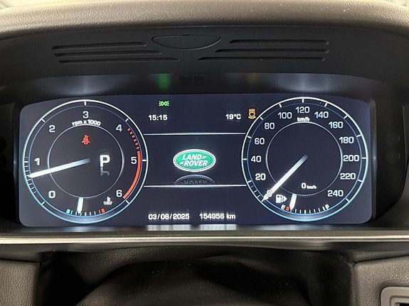 Land Rover Range Rover Sport 22 of 27