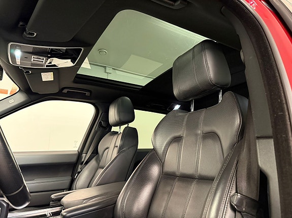 Land Rover Range Rover Sport 7 of 27