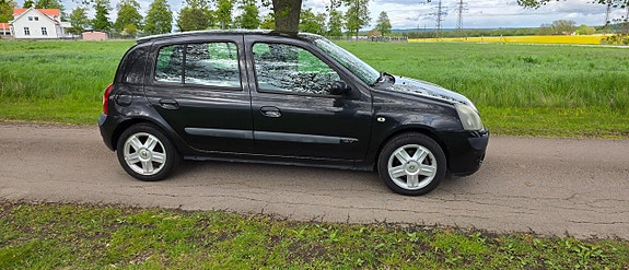 Renault Clio 8 of 19