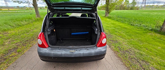 Renault Clio 19 of 19