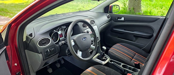 Ford Focus 10 of 19