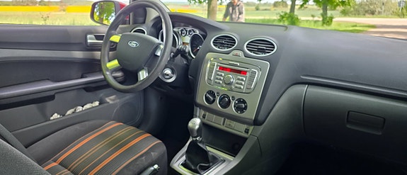 Ford Focus 13 of 19