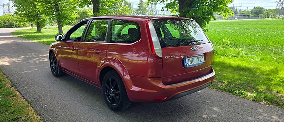Ford Focus 7 of 19