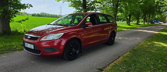 Ford Focus 2 of 19