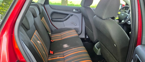 Ford Focus 15 of 19