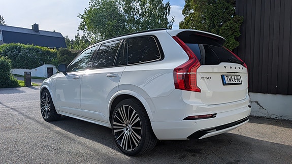 Volvo XC90 3 of 15