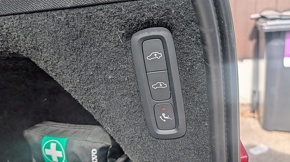 Volvo XC90 15 of 15