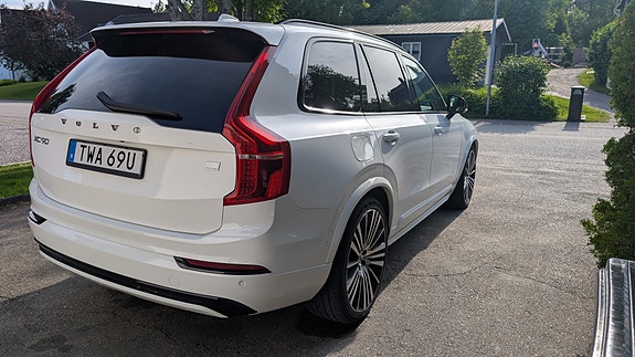 Volvo XC90 4 of 15